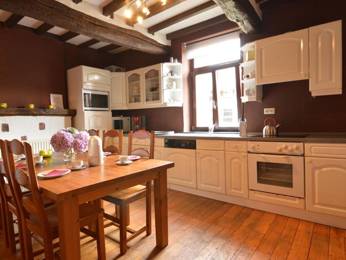 Spacious Holiday Home In Teuven With Garden Eksteriør billede