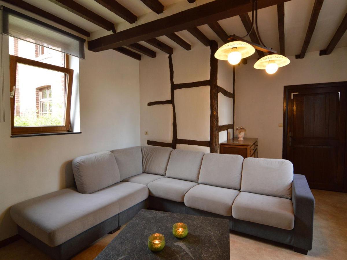Spacious Holiday Home In Teuven With Garden Eksteriør billede